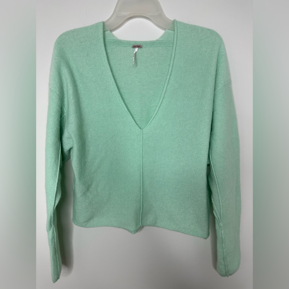 Free People Cashmere Deep V Neck Sweater Size M Mint Green
